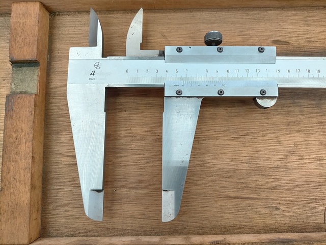 ミツトヨ N-100 ノギス の画像 2枚目