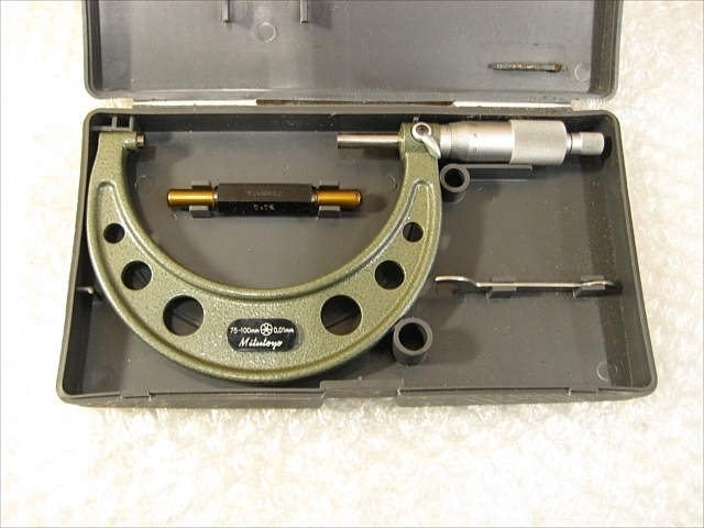 ミツトヨ OM-100(103-140) マイクロメーター（外側） の画像 1枚目