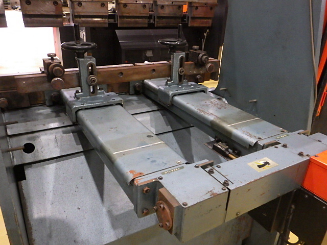 AMADA RG-35S Press Brake/Bender Image 6