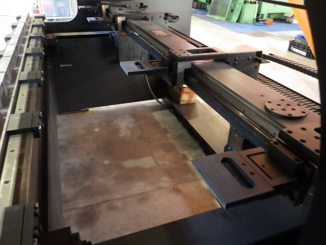TOYO HYB-17530 Press Brake/Bender Image 5