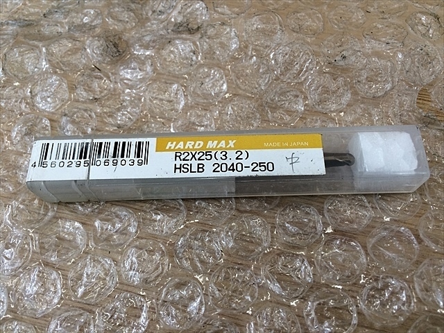 UNION TOOL HSLB2040-250 R2×25 End Mill Image 1