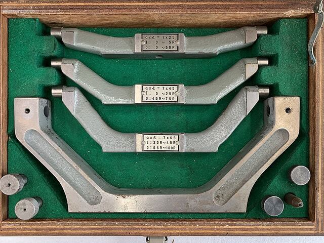 三井精機  Dresser Image 1