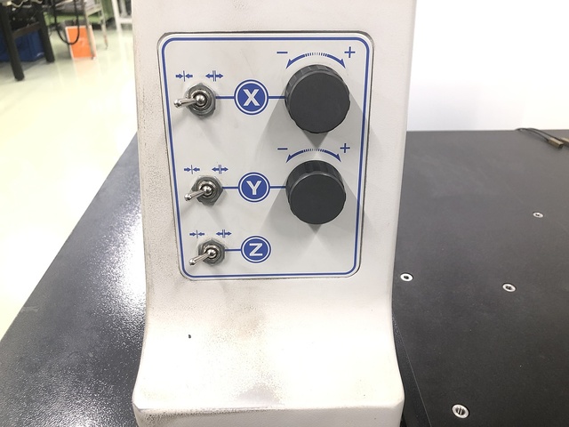 ミツトヨ Crysta-Plus M574 三次元測定機 の画像 5枚目