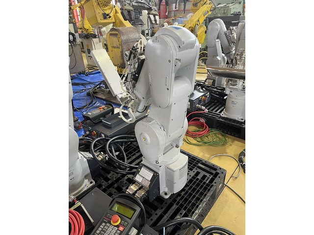 三菱電機 RV-7FLC-Q-S166 ロボット の画像 3枚目