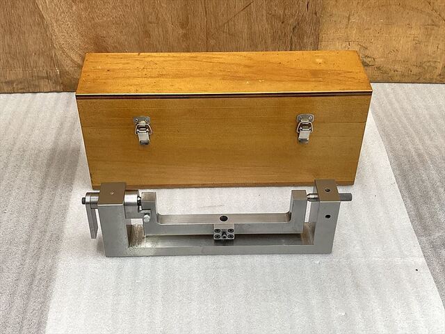 不明  Dresser Image 1