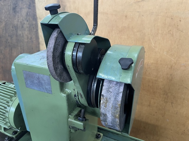 中防鉄工所 HSP30 工具研削盤 の画像 3枚目