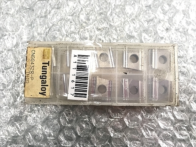 京セラ CNGG120408R-P TH10 インサート・チップ の画像 1枚目