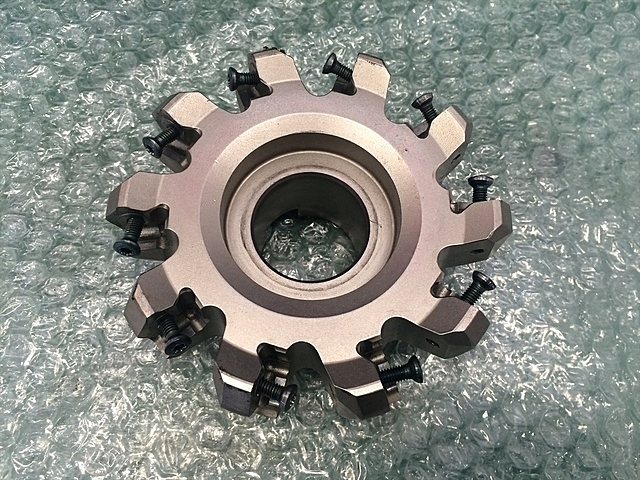 京セラ FPN45100R-10T-M フライスカッター の画像 1枚目