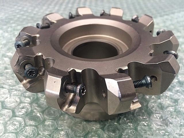 京セラ FPN45100R-10T-M フライスカッター の画像 2枚目