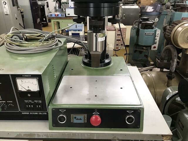 日本ヒューチャア W2050 Welding Image 2