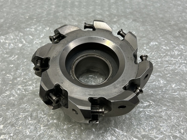 京セラ MFPN45100R-8T-M フライスカッター の画像 1枚目
