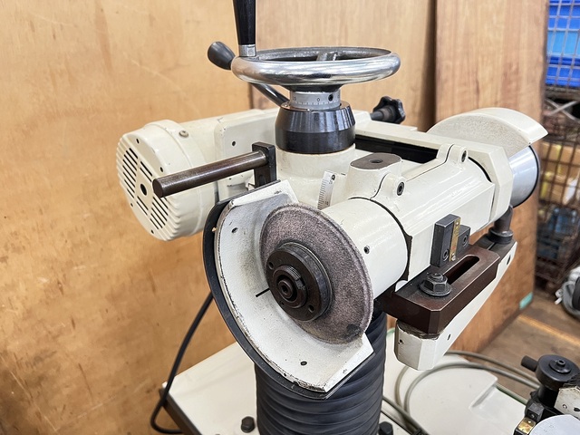 伊藤製作所 DP-620 工具研削盤 の画像 3枚目