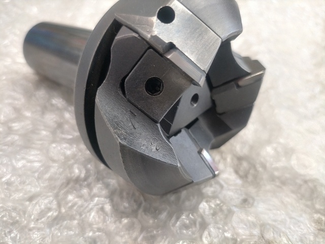 住友電工（イゲタロイ） FPE050R Milling Cutter Image 3
