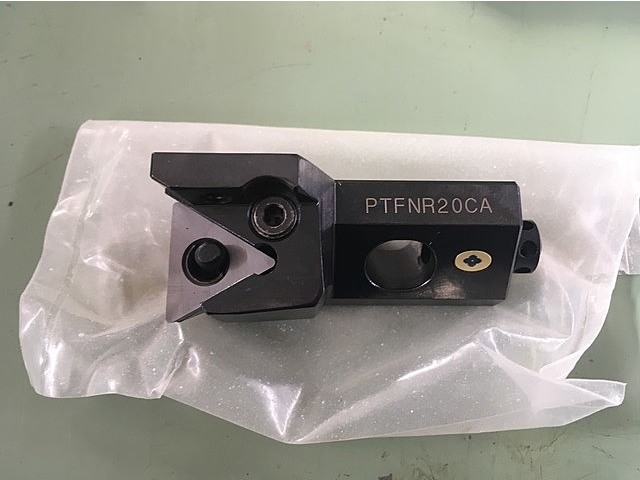 住友電工（イゲタロイ） PTFNR20CA その他切削・旋削工具 の画像 2枚目