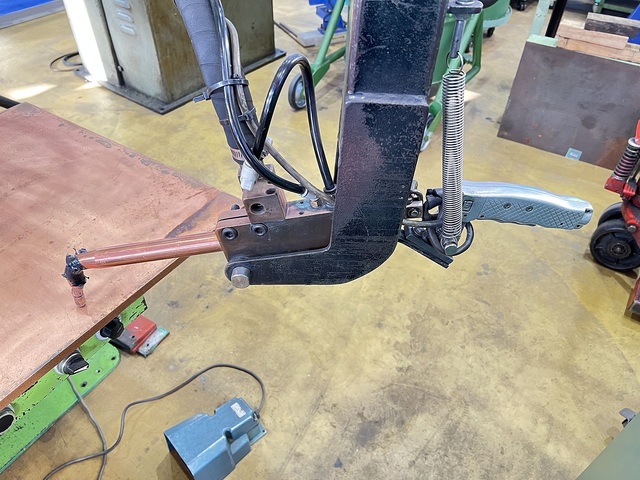 向洋技研 NK-02HE68 溶接機 の画像 2枚目
