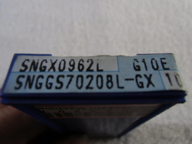 住友電工（イゲタロイ） SNGGS70208L-GX Insert Chip Image 2
