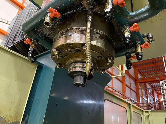倉敷機械 KMV-130Z 門型マシニングセンタ/五面加工機 の画像 3枚目