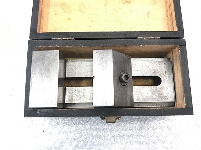 HIKARI SEIKI HLE-100 Vice Image 1