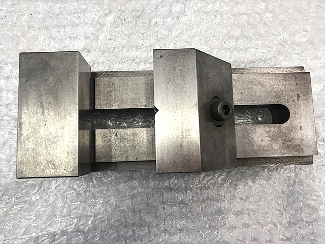 HIKARI SEIKI HLE-100 Vice Image 2