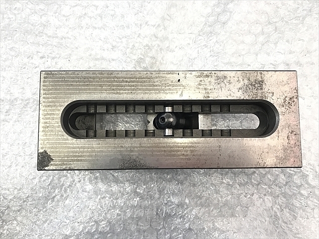 HIKARI SEIKI HLE-100 Vice Image 8