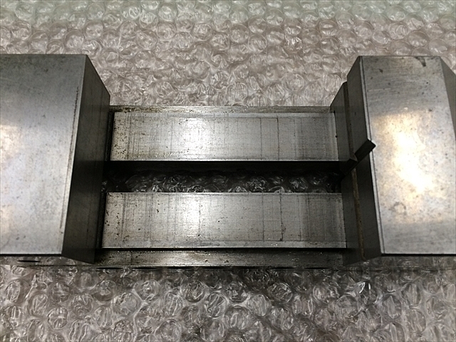 HIKARI SEIKI HLE-100 Vice Image 6