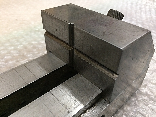 HIKARI SEIKI HLE-100 Vice Image 9