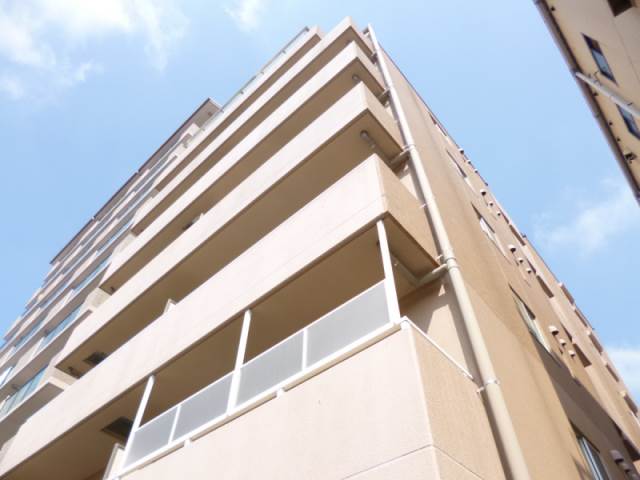 アネシスコート門口