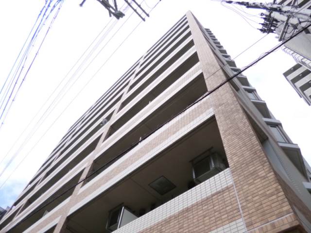 タカマツ神戸駅南通