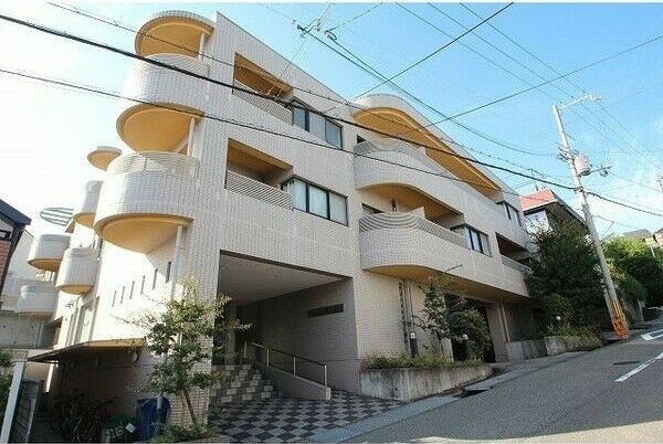 兵庫県神戸市東灘区森北町６丁目