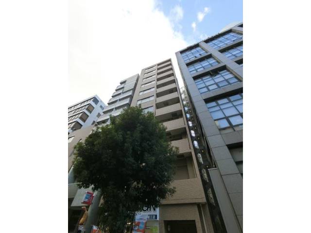 大阪府大阪市西区北堀江１丁目