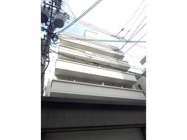 大阪府大阪市西区北堀江１丁目