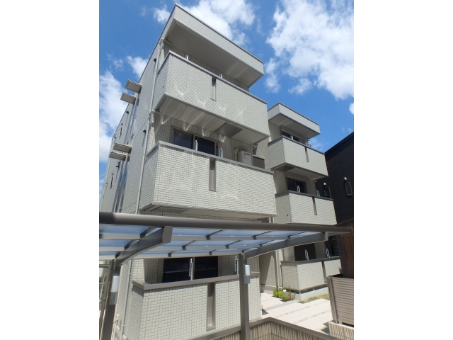大阪府大阪市中央区上本町西２丁目