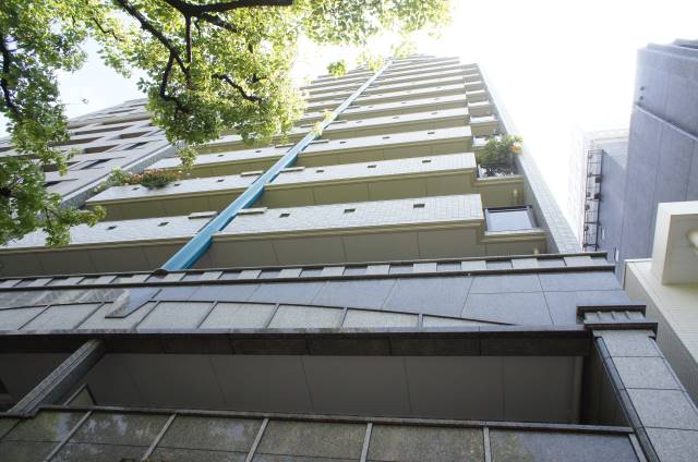 兵庫県神戸市中央区磯辺通４丁目