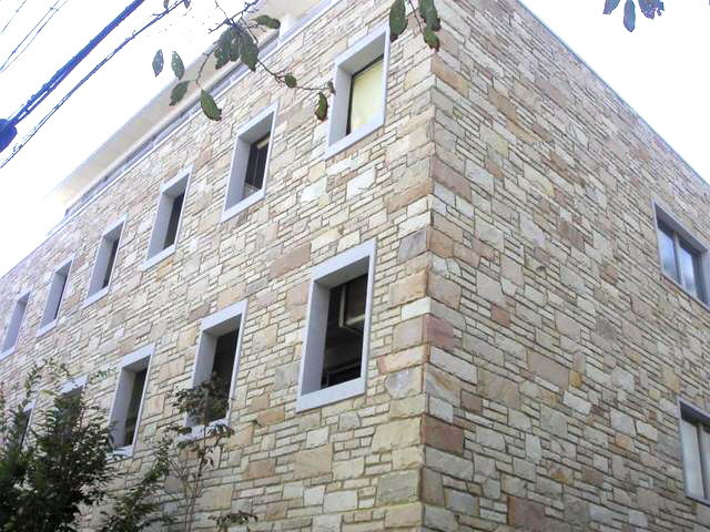 兵庫県神戸市中央区熊内町４丁目