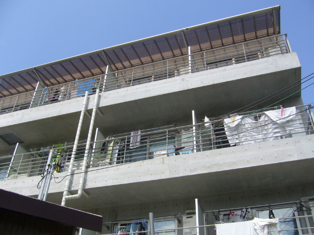 兵庫県神戸市中央区中山手通４丁目