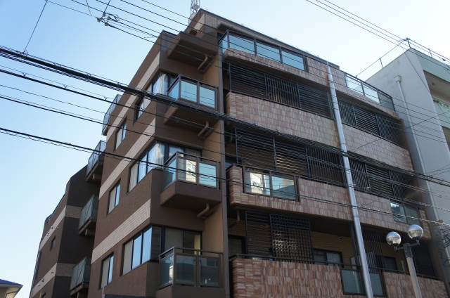 兵庫県神戸市中央区中山手通４丁目