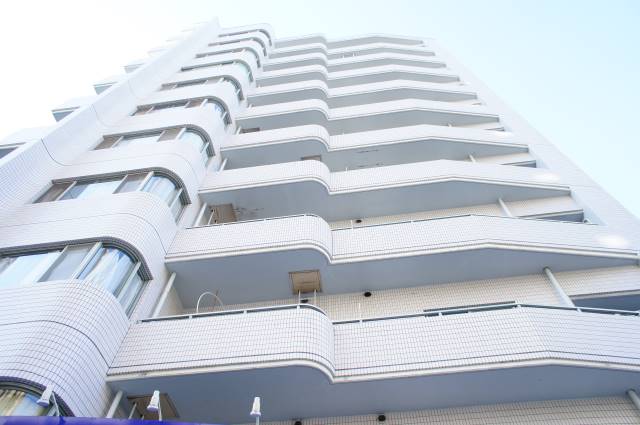 兵庫県神戸市中央区中山手通３丁目