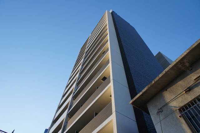 兵庫県神戸市中央区浜辺通６丁目