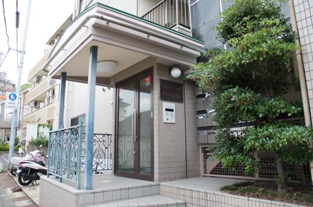 ロイヤルコート山本通