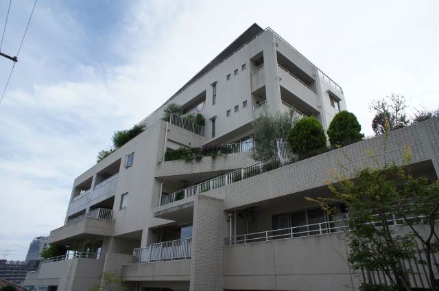 兵庫県神戸市中央区山本通４丁目