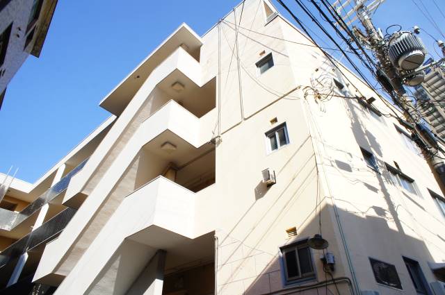 兵庫県神戸市中央区中山手通３丁目