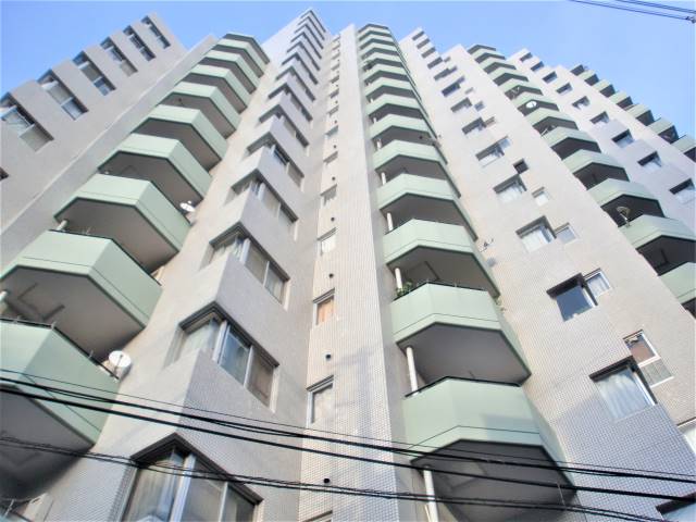 兵庫県神戸市中央区中山手通４丁目