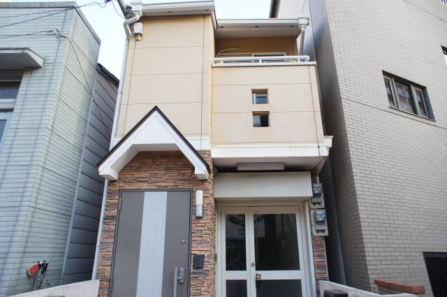 兵庫県神戸市中央区中山手通４丁目