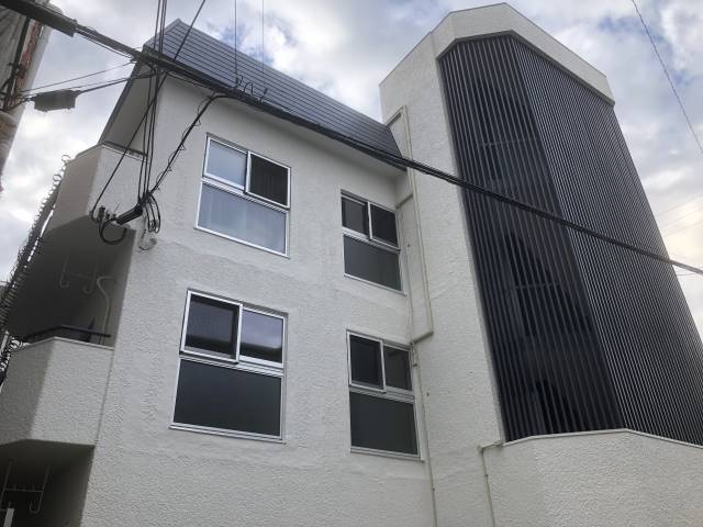 兵庫県神戸市中央区中山手通４丁目