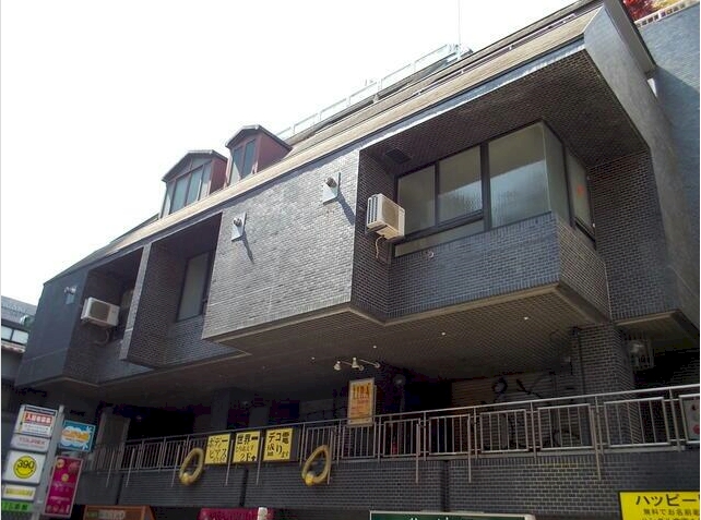 175番館本館