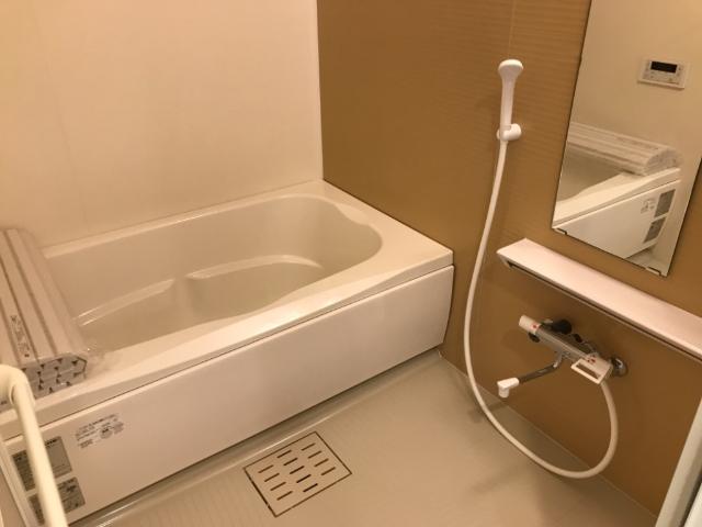 バス