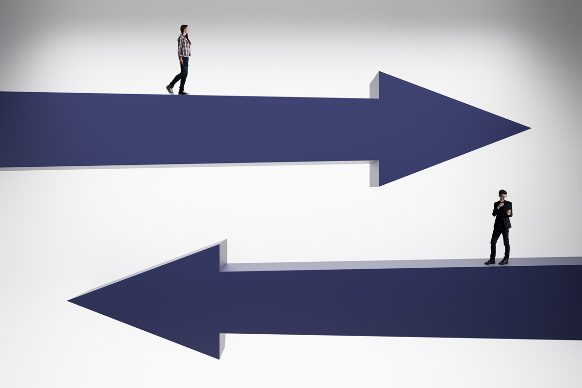 進むべきはどちらだ