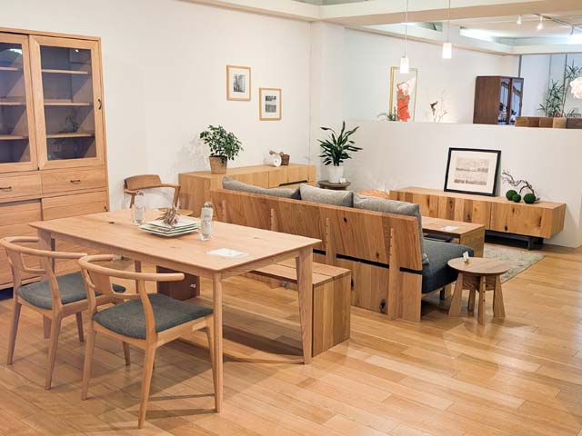 無垢にこだわる旭川家具・飛騨家具の専門店 | MUKU工房