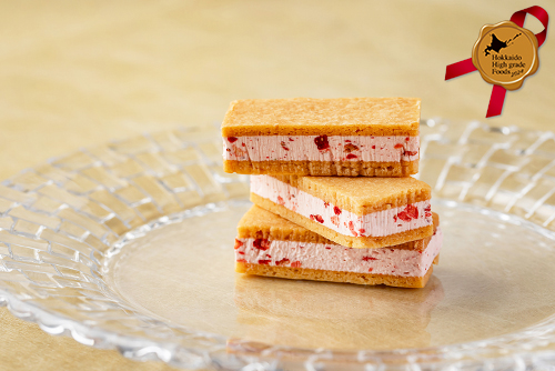 軽やかな＜いちごのバターサンド＞のイメージ