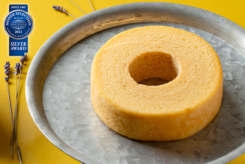 ふわふわ、しっとり。すーっと溶ける＜ソフトバウムクーヘン＞のイメージ